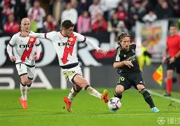 C7游戏平台-包含亚冠赛场上发生激烈对抗，球队实力对决的词条