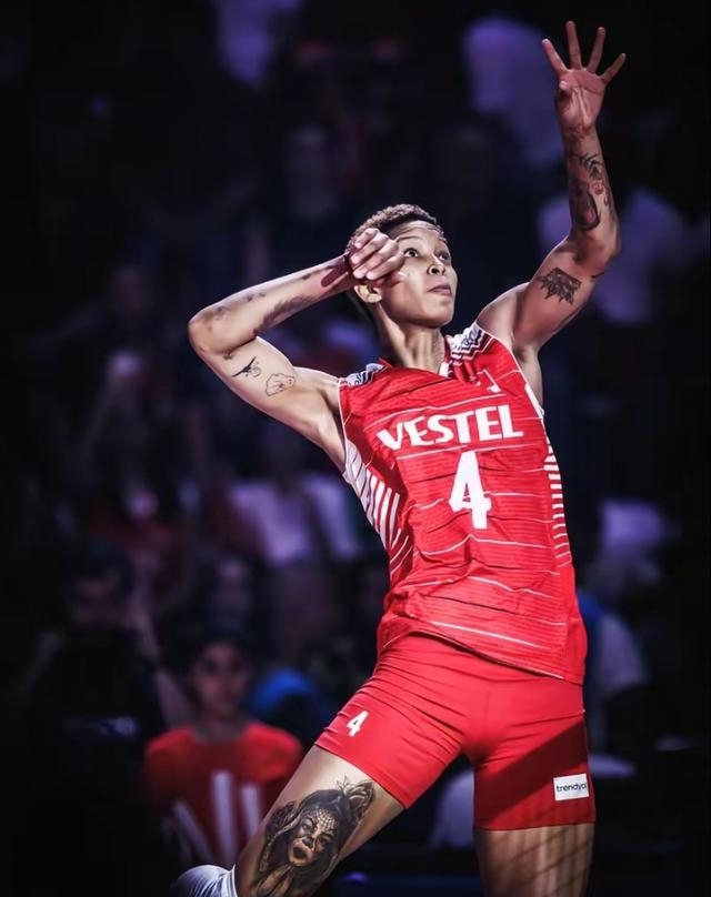 线上娱乐-包含擂台挑战无畏豪男欧洲足坛风云再起的词条